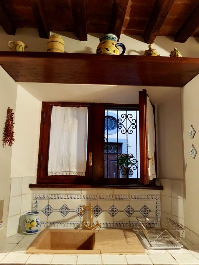 Апартаменти Casa Dell'Ermanna Кортона Екстер'єр фото